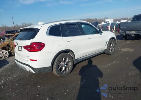 2021 BMW X3 xDrive30I z USA, uszkodzony, nr VIN 5UXTY5C00M9E90439